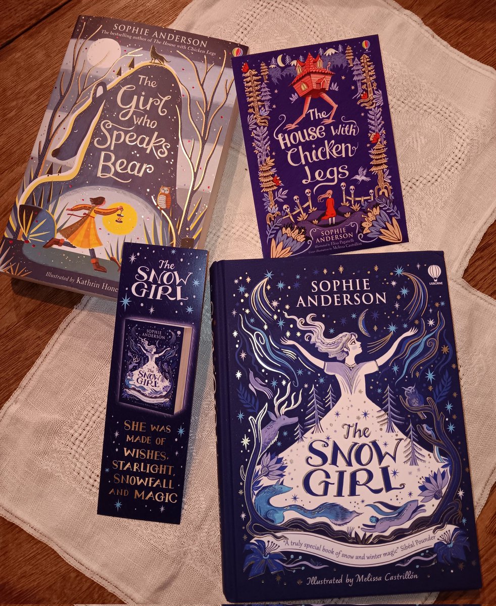 My favorite kind of mail: #BookMail ! Thank you, @sophieinspace for the gorgeous books and swag! #TheSnowGirl is stunning, and from what I have read so far, the story is every bit as beautiful. I'll post a review soon!
@EnchantedConvo