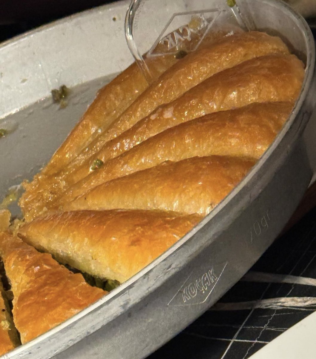 nusret imam cagdas’i birakmis kocak aliyor eyvah eyvah bence imam cagdas best oglu best