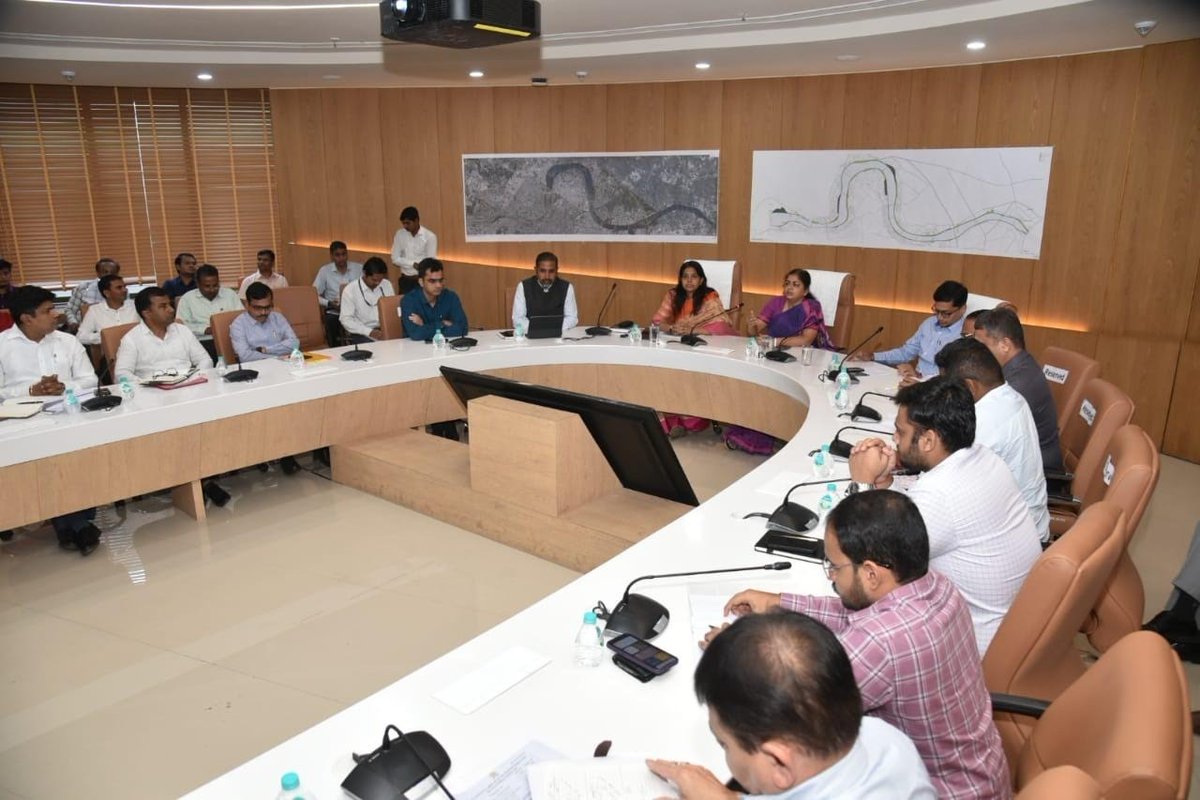 Surat as one of four Growth Hubs of India: Niti Aayog team visits the city