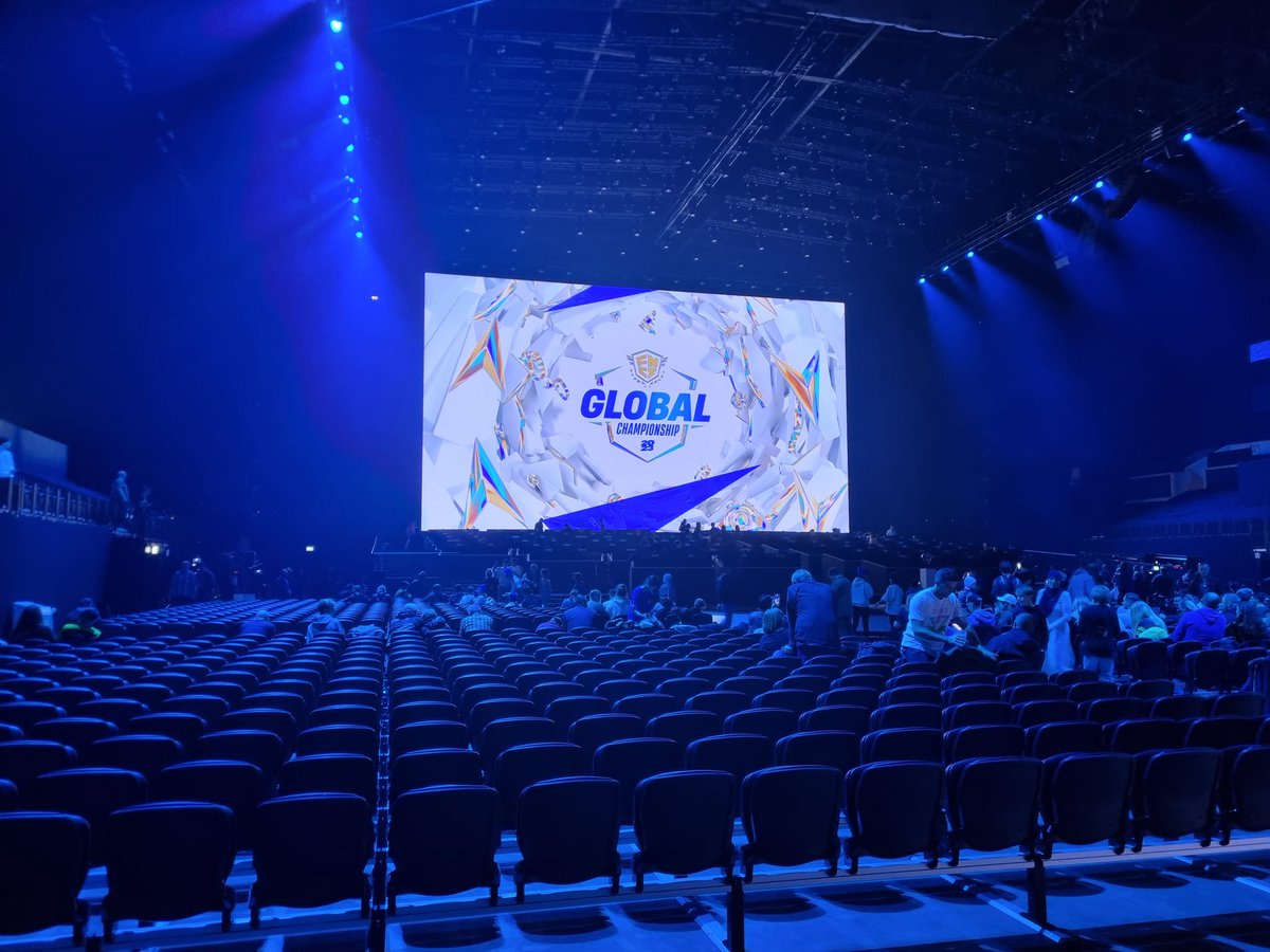 CoolZero88's tweet photo. We are here babyyy!!!! Fornite cup 2023 https://t.co/MhSVo58UOj