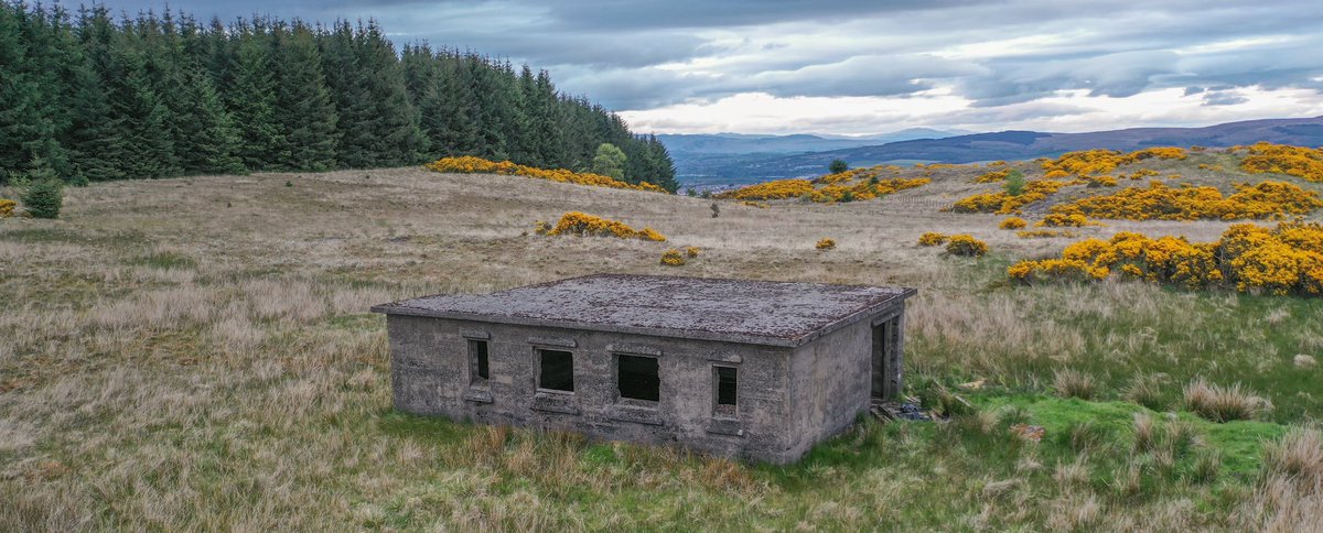 DeviantDiscover's tweet image. youtu.be/lflaiPfQjDo?si…
Video link above of our photography below at the abandoned anti aircraft battery in Clydebank, Glasgow, Bogside, Langbank, Scotland, dating back to #worldwartwo. 
Please subscribe to our YouTube. 🙂 
#urbexplace #urbexplaces #urbexphotos