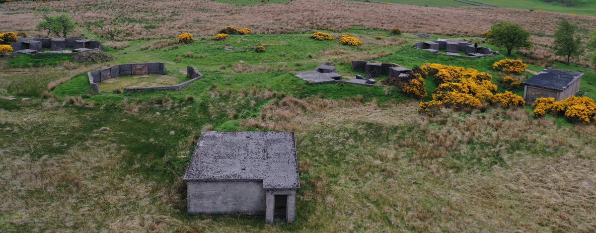 DeviantDiscover's tweet image. youtu.be/lflaiPfQjDo?si…
Video link above of our photography below at the abandoned anti aircraft battery in Clydebank, Glasgow, Bogside, Langbank, Scotland, dating back to #worldwartwo. 
Please subscribe to our YouTube. 🙂 
#urbexplace #urbexplaces #urbexphotos