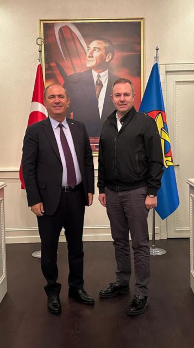 Türk Hava Kurumu (@turkhavakurumu) on Twitter photo Kırklareli Ticaret Odası Başkanı Soner ILIK, THK Kayyum Heyeti Başkanımız Ali YÜKSEL'i ziyaret etti.
<a href="/aliyuksel1/">Ali YÜKSEL</a> Kırklareli Ticaret Odası Başkanı Soner ILIK, THK Kayyum Heyeti Başkanımız Ali YÜKSEL'i ziyaret etti.
<a href="/aliyuksel1/">Ali YÜKSEL</a>