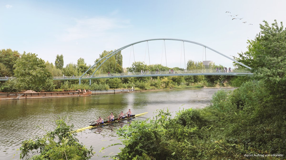 Der Spree-Rad- & Wanderweg bekommt eine neue Brücke für🚶‍♀️+🚴‍♂️! Am Sophienwerderweg überquert sie die Spree & führt den Weg auf der nördl. Seite am Fluss entlang weiter. Die neue Brücke verbessert auch die Verbindung zwischen Spandau & Westend.💚 Alle Infos: infravelo.de/projekte/bruec…