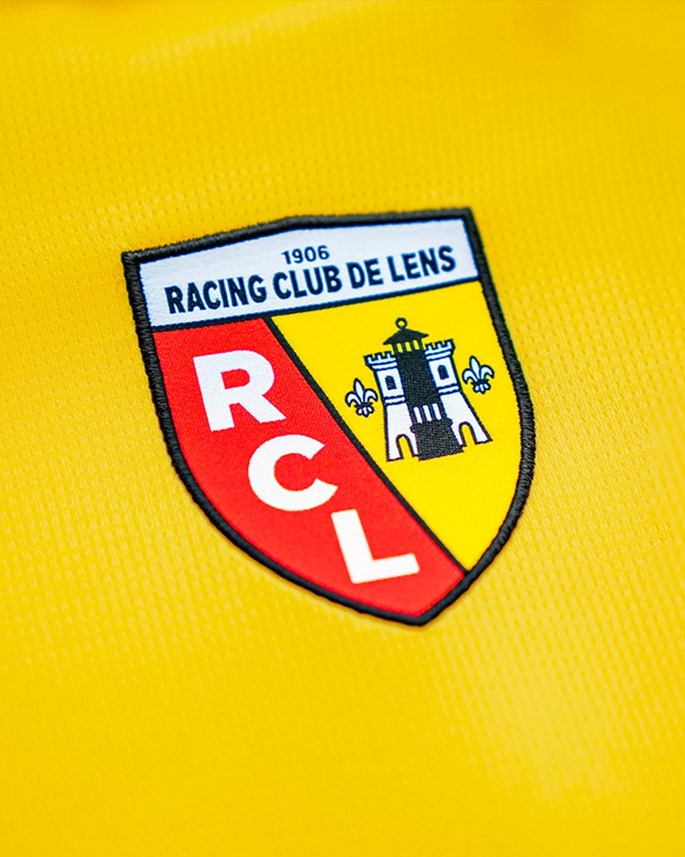 Club citoyen particulièrement ancré dans son territoire, le Racing Club de Lens est tourné vers la cité voisine arrageoise frappée par un drame national absolu.

Unis dans l'effroi.

#RCLens