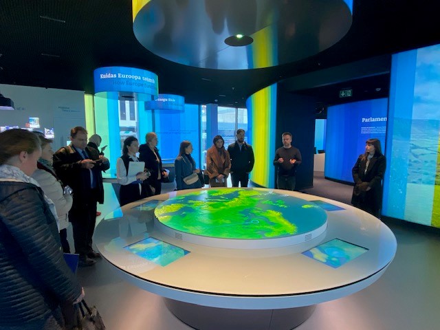ESTDEVestonia's tweet photo. The #EU enlargement is a challenge for every newcomer but #Ukraine is well on track!
🇪🇪 🤝🇺🇦 A new cohort of 11 Ukrainian officials, who will participate in EU accession negotiations in coming years, completed their study programme in Tallinn, supported by #ESTDEV #DGNEAR #TAIEX https://t.co/bFXjuRVrtI
