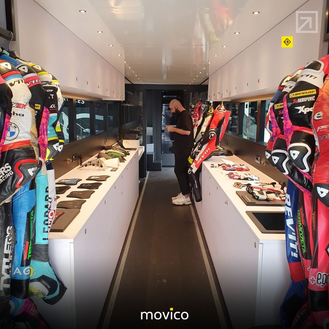 Movico_nl's tweet image. Our last few bets for REV'IT are a wrap!

Wow! How much we enjoyed touring through Europe with REV'IT. 🏍️

They supported the drivers and the teams with maintenance, on-site support and repair of the racing suits.

#Movico #YouGetTheGlory #DareToDrive #REVIT
