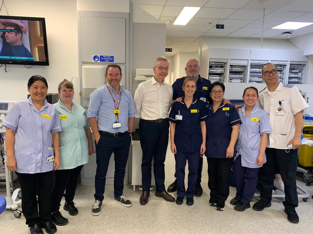 Thank you @michaelgove for visiting our teams today at #FrimleyPark - helpful to discuss plans for our new hospital & the impact of the current industrial action but we appreciate your time & your ongoing support @FrimleyHealth