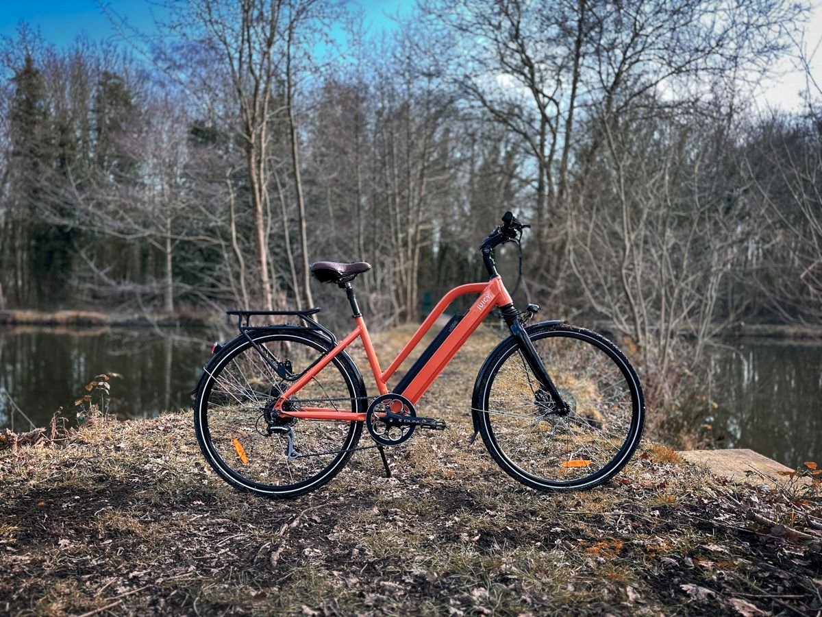 Pssst! Juicy &amp; NEOMOUV bikes are like: 😍
- Models to suit everyone
- Patented technology
- Ruggedness and performance for the last 20 years!
- A European manufacturer
- Bright and happy colours
- A 2 year guarantee for reassurance
- Full UK aftersales support