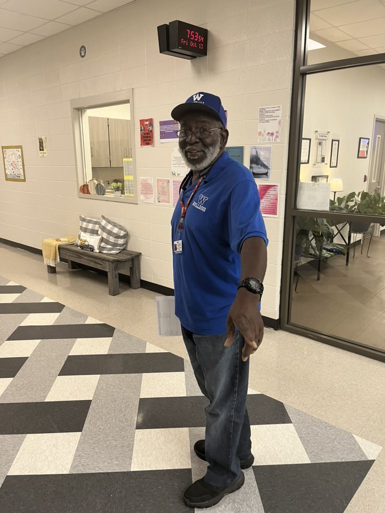 GraysonLawrence's tweet photo. Homecoming 2023 Day #5 Spirit Day! Let’s go Bulldogs! 💙🐶 #exceptional @Winterboro_High https://t.co/xg766tK9IQ