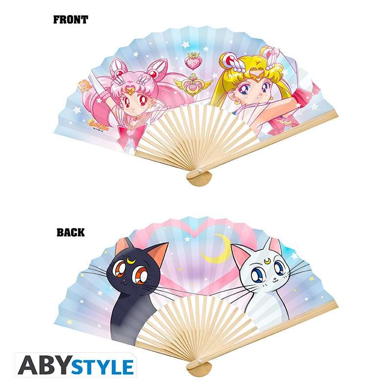 This new #SailorMoon bamboo fan by @_ABYstyle is double sided & adorable! Available in the USA and the UK💫 Buy here:🥳 #SailorMoon #SailorMoonCrystal #セーラームーン #illustration #Pride2023 #ArenaofValor #LGBTQ Original: Ochibawolf