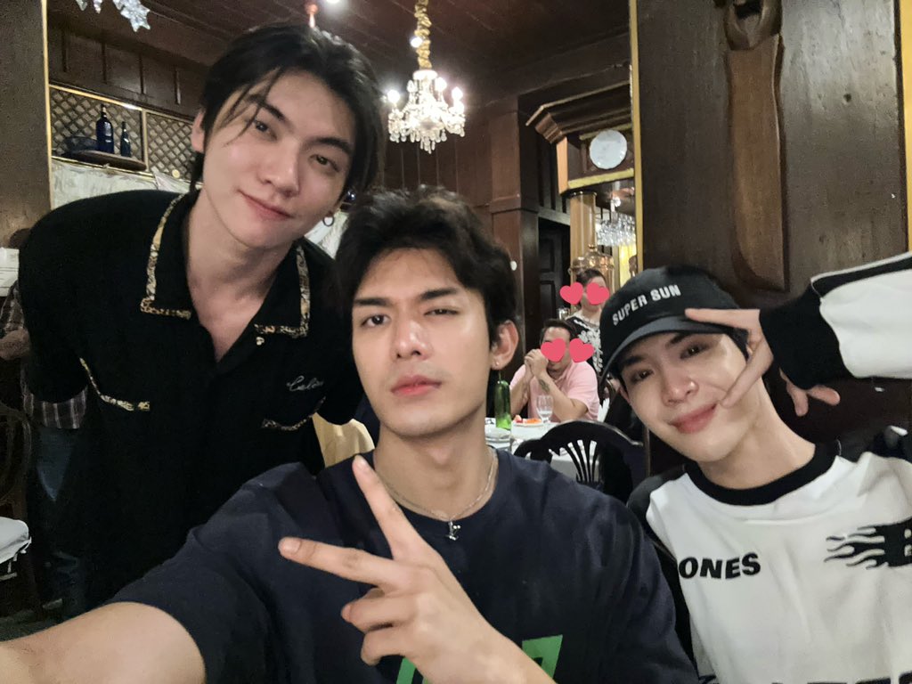 netsiraphop's tweet photo. Hello, Manila Philippines, see you tomorrow🖤 #netsiraphop https://t.co/BL4sJDKILu