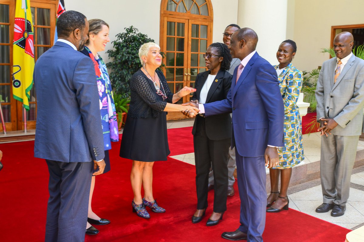 WilliamsRuto's tweet photo. Kenya will work with the International Organisation for Migration (IOM) to protect refugees and migrants, including from the adverse  effects of climate change.

Met IOM Director-General @AmyEPope at State House, Nairobi. https://t.co/FNZslAS6Gn