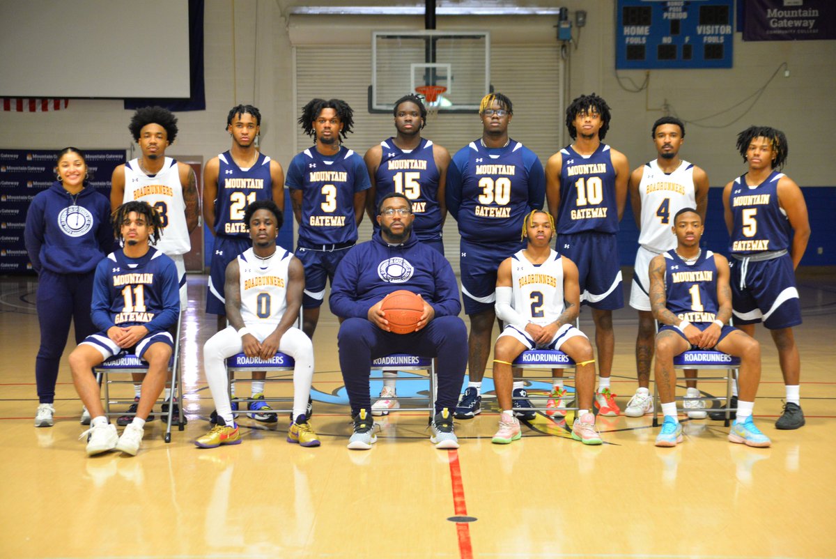 Our men’s basketball team is raising money for their program! All proceeds go towards travel,officials, practice equipment, hotel stays, and gear! Click this link to donate! <a href="/RoadrunnersMBB/">OfficialRoadrunnersMBB</a>  #BuildWithUs  raise.snap.app/fundraisers/mg…