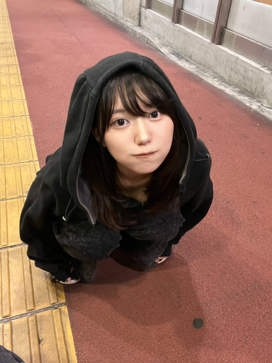hunny_214's tweet photo. サラスライムが現れた!!!
戦うor逃げる https://t.co/jo9V1yckvw