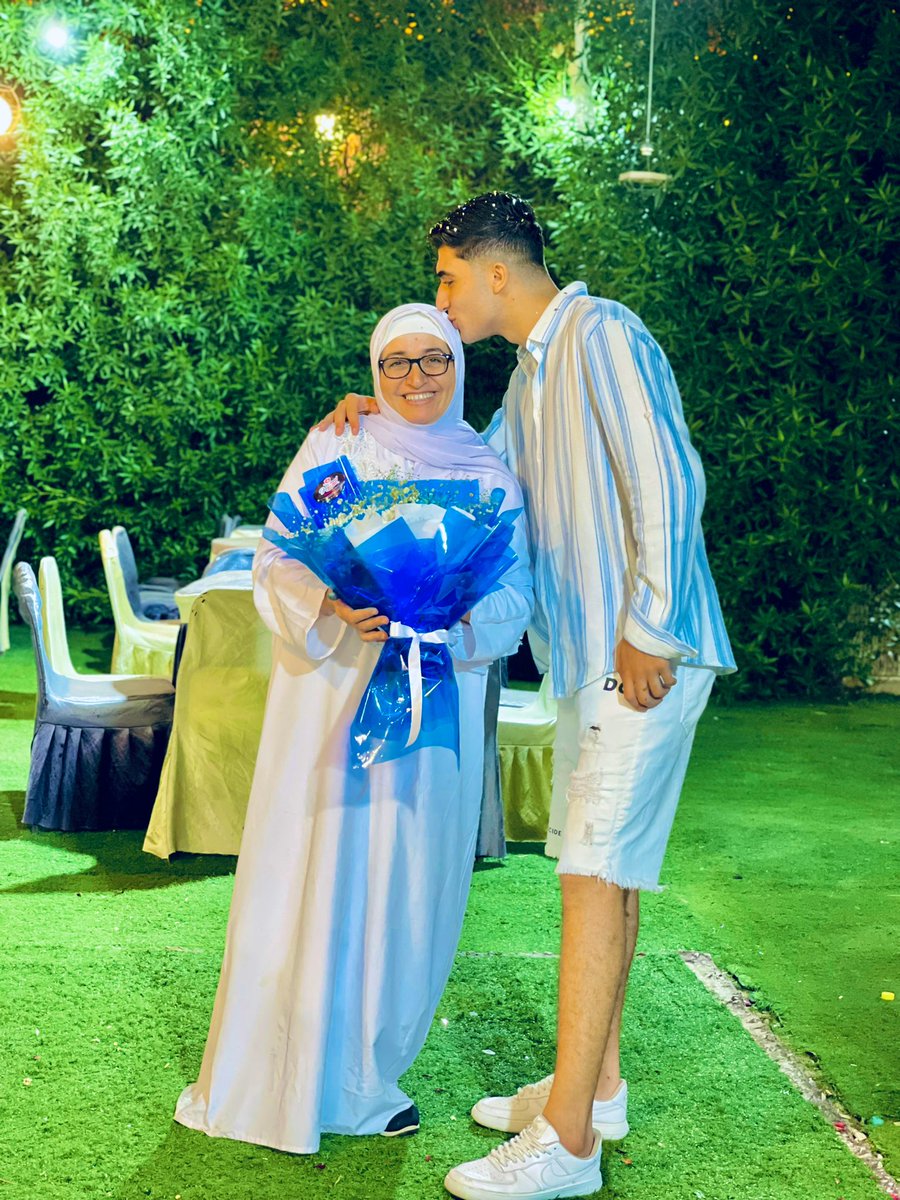 tooo7aaaaaaa's tweet photo. حبيبتي وروحي ونور عيني ودنيتي وعقلي ونبض قلبي وحته مني ومن قلبي ونن عيوني وقمري و كنزي وصاحبتي وبنتي وامي واختي وكل حاجه حلوه ليا ف الدنيا دي كلها واغلي ما املك واعز ما ليًا وبيراسراري وسر ضحكتي ومصدر سعادتي وتاج راسي وملكه قلبي وعقلي وروحي واغلي نعمه ف حياتي واكبر هديه فحياتي🥰 https://t.co/ifCNUNjYue