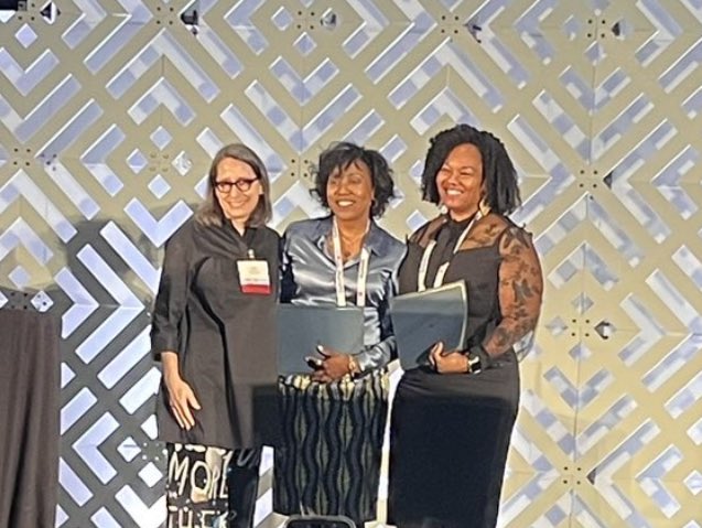 Dr. Laura R. Peck tweet media