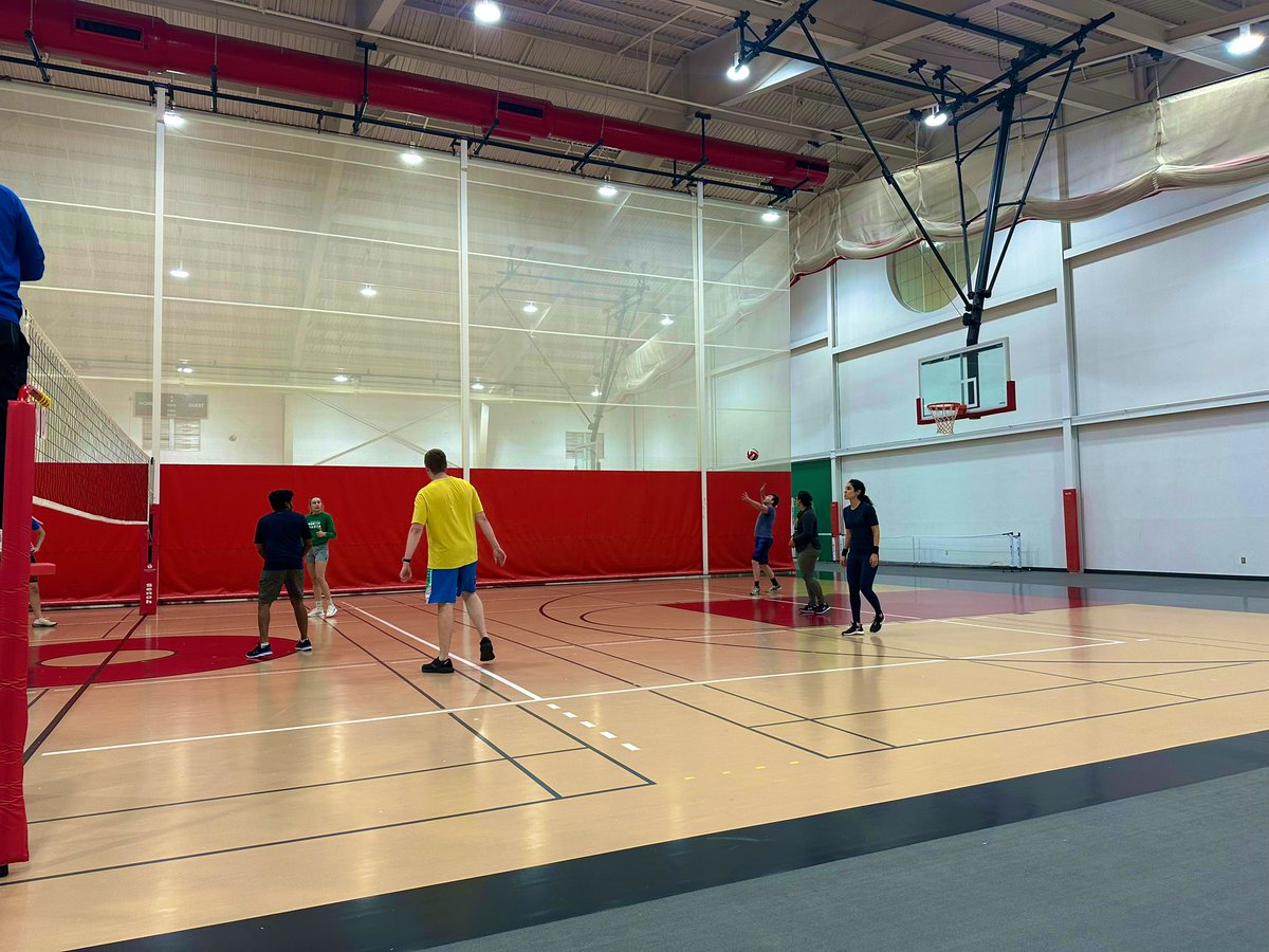 NeurologyUNMC's tweet image. Team Neuro as “Myoclonic Jerks” on the court 🏐 #intramurals #volleyball