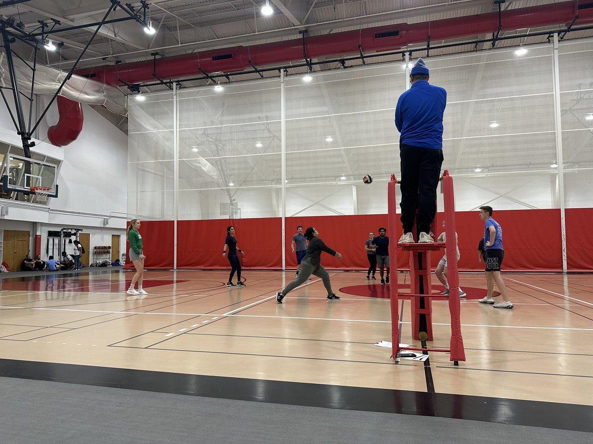 NeurologyUNMC's tweet image. Team Neuro as “Myoclonic Jerks” on the court 🏐 #intramurals #volleyball