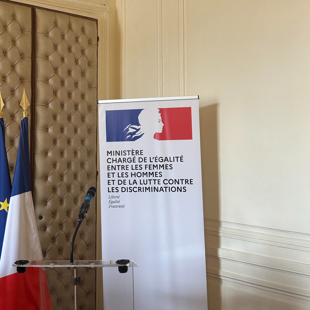 🤝 Réunion constructive avec Madame Bérangère Couillard et des associations engagées dans la lutte contre la traite des êtres humains. 
Un pas de plus vers un monde plus juste. #LutteContreLaTraite