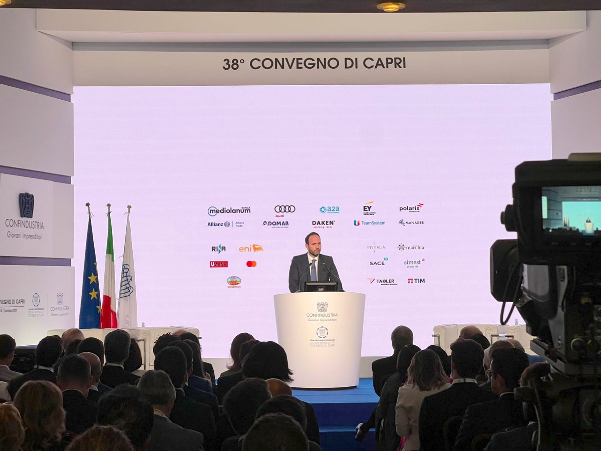 Per l’Italia conquistare un ruolo insostituibile nel Mediterraneo è un obiettivo non più rimandabile. Ma la competizione è alta, ed esistono limiti che rendono difficile, e per alcuni settori impossibile, lanciarsi nella rincorsa. Rimuoviamoli - <a href="/RiDiStefano/">Riccardo Di Stefano</a> #Capri2023