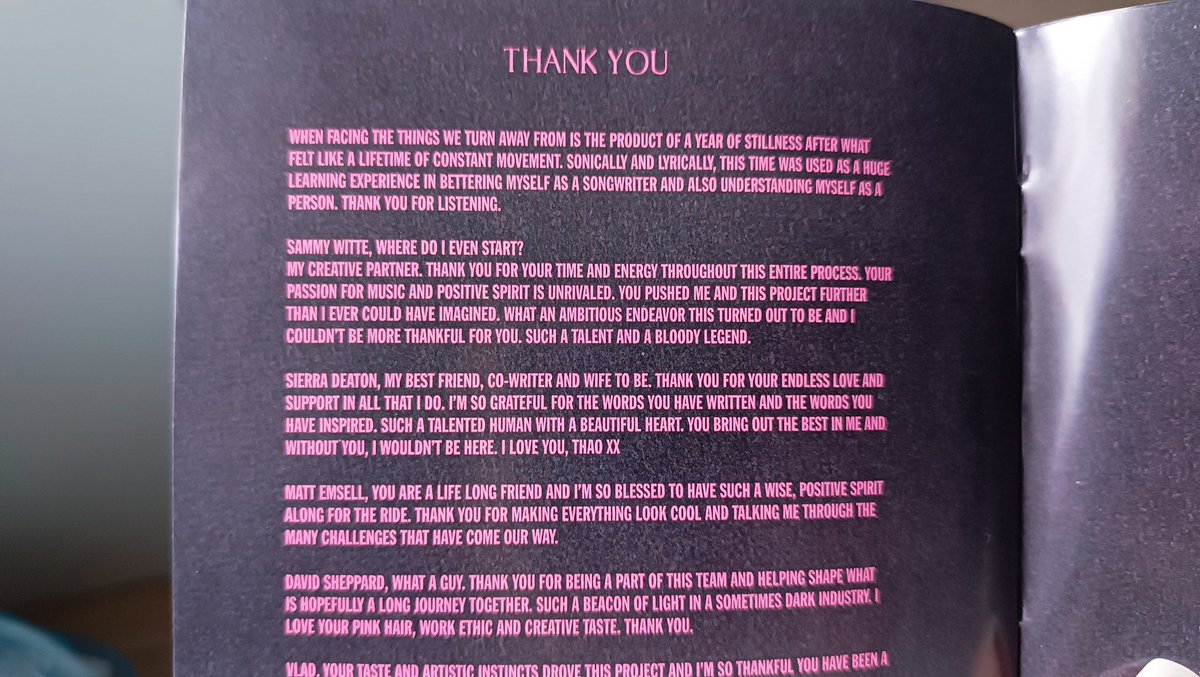 5sos5wfttwtaf's tweet photo. his message to sierra PLEASE 🥹😩😭😭 https://t.co/RpBOePGcDH