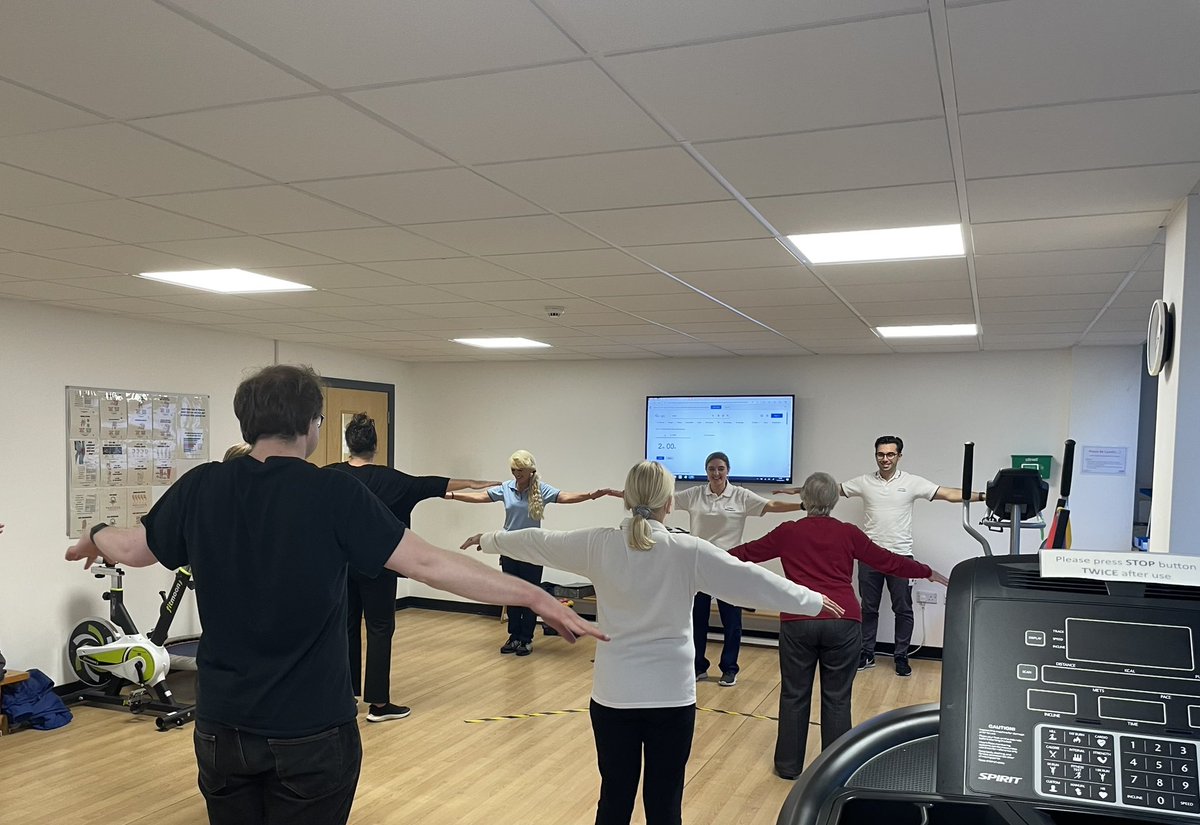 One of our fabulous MSK physio students leading a very well received shoulder rehab groups… what we do best 💪🏻💪🏻