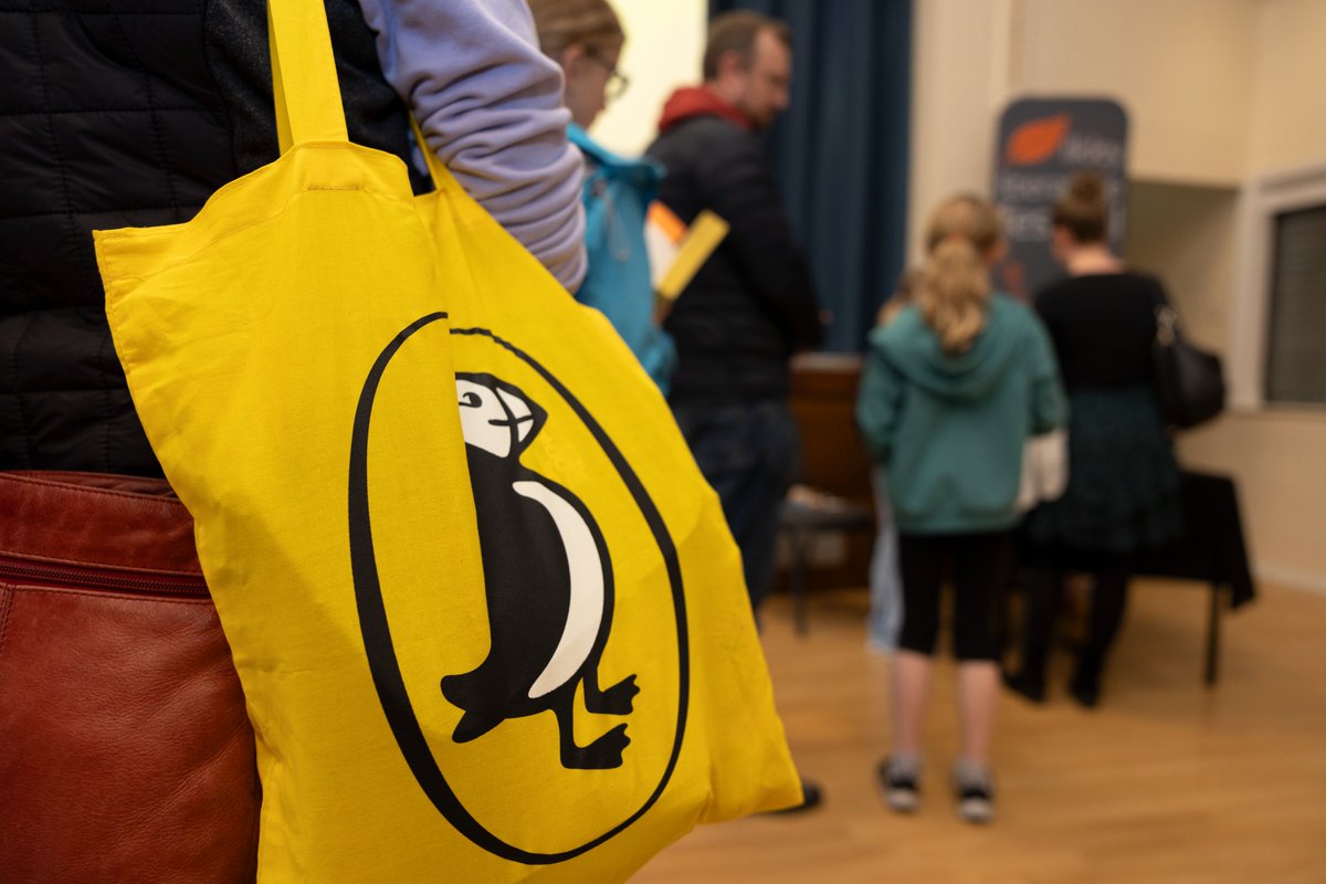 We had such a fantastic time at our Puffin Days this past weekend! With face paints, arts and craft drop-in sessions and Puffin goodies, there was fun for all the family. Take a look at some of these incredible pictures 📷 @PuffinBooks #ILF23