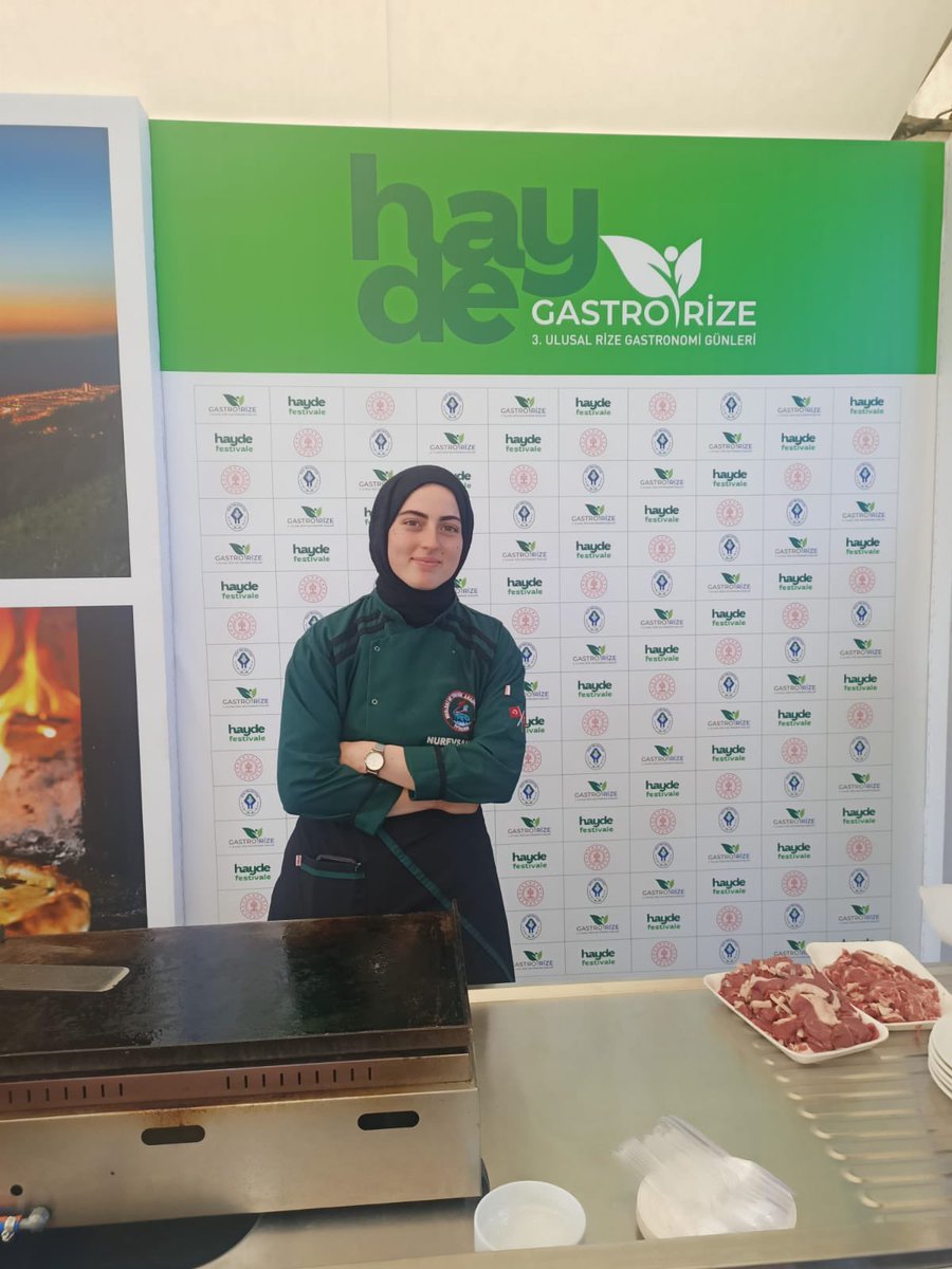 iyideremtal's tweet photo. 3. Ulusal Rize gastronomi günlerinde biz de yerimizi aldık🧑🏻🍳👩🏻🍳 #rize #GastroRize #HaydeFestivale #gastrofestrize #Influencer #rizebelediyesi @rizebelediye @gastrorizefest @rahmimetin @iyideremem @RizeMem53 @organizasyonRB https://t.co/DQtkCVMRZe