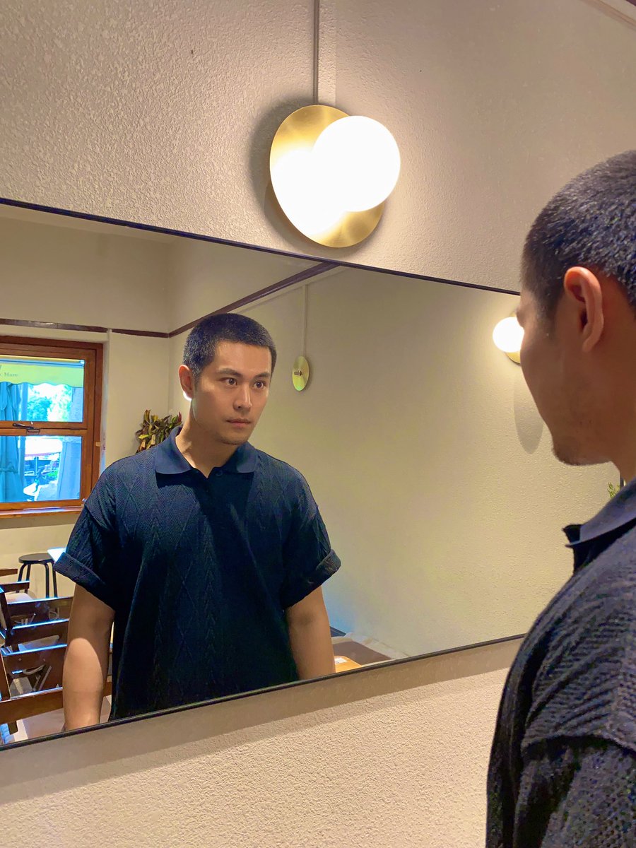 hanmmmX's tweet photo. 好像要失去的越多才越能把握住重要的 https://t.co/hylV4TkNc6