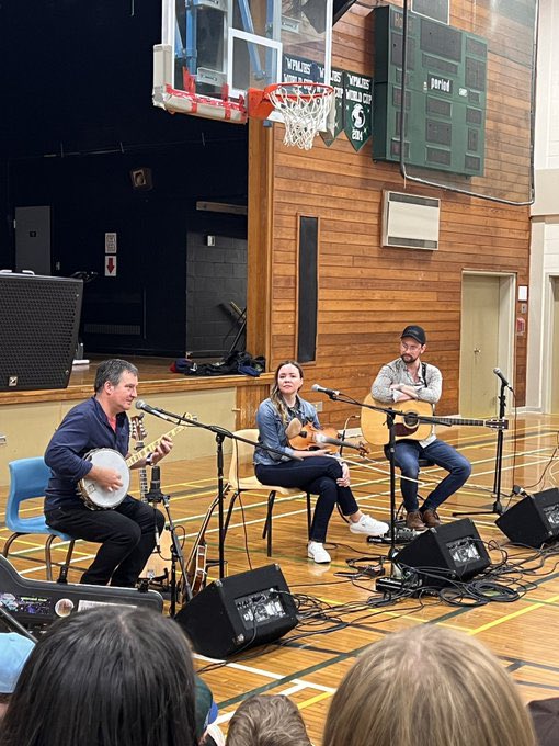 CBVRCEartsed's tweet photo. Students in CBVRCE are tapping their toes to some amazing live performances from Celtic Colours Artists! 

Yesterday, @WPMMiddleSchool &amp; @SydAcademy were host to Rachel Davis, Darren McMullen, and Zak Cormier.

Thank you @Celtic_Colours ! https://t.co/zrmgQfYyWL