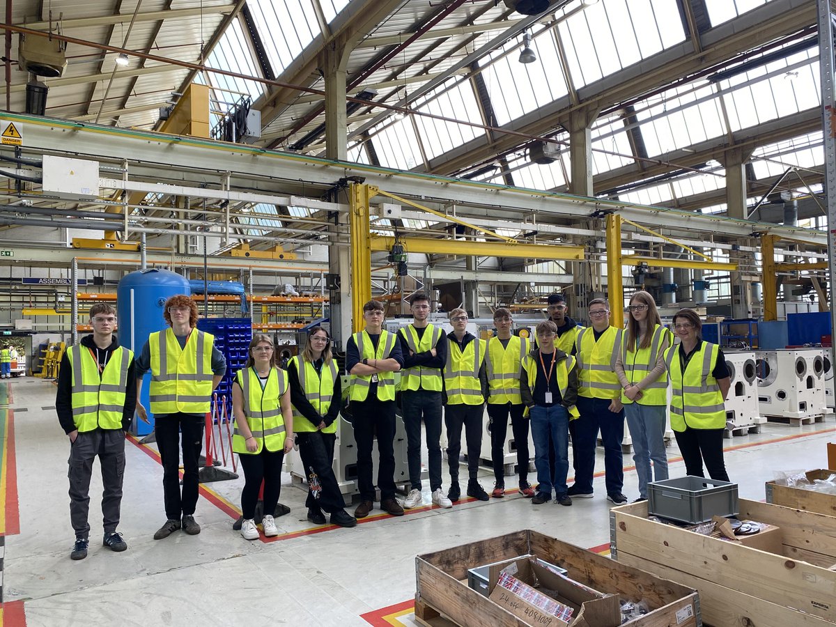 SouthCravenSch's tweet photo. Thank you to @CarnaudMetalbox for hosting some of our Sixth Form Engineering students and staff as part of #BradfordManufacturingWeeks!
They enjoyed a tour of the facilities and were given an insight into how their lessons link to the world of work.
#ExploreDesignCreate https://t.co/YYnG0nRmCE