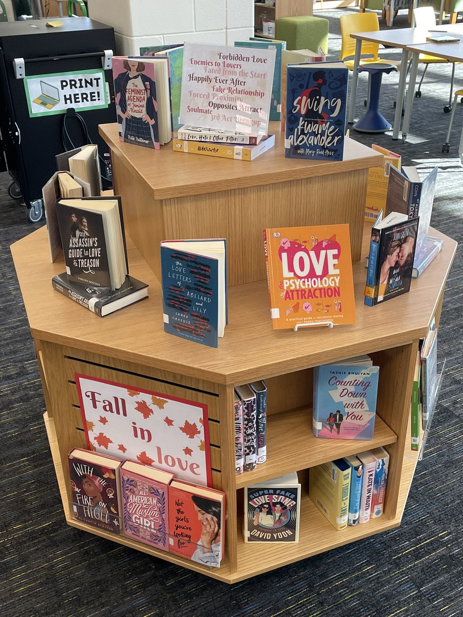 ApexHSLibrary's tweet image. Whether you’re a 🖤💀👻 or a 🧡🍁☕️ kind of fall, we’ve got it all!