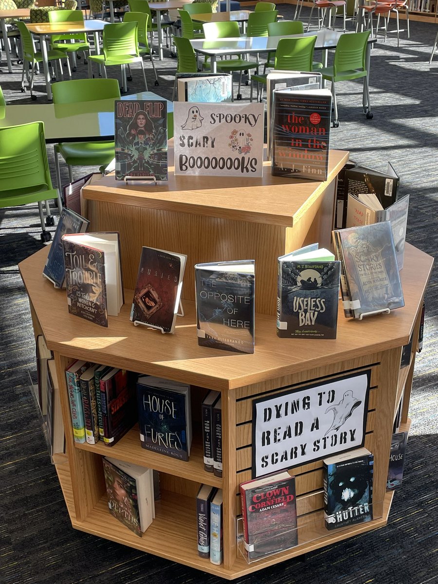 ApexHSLibrary's tweet image. Whether you’re a 🖤💀👻 or a 🧡🍁☕️ kind of fall, we’ve got it all!