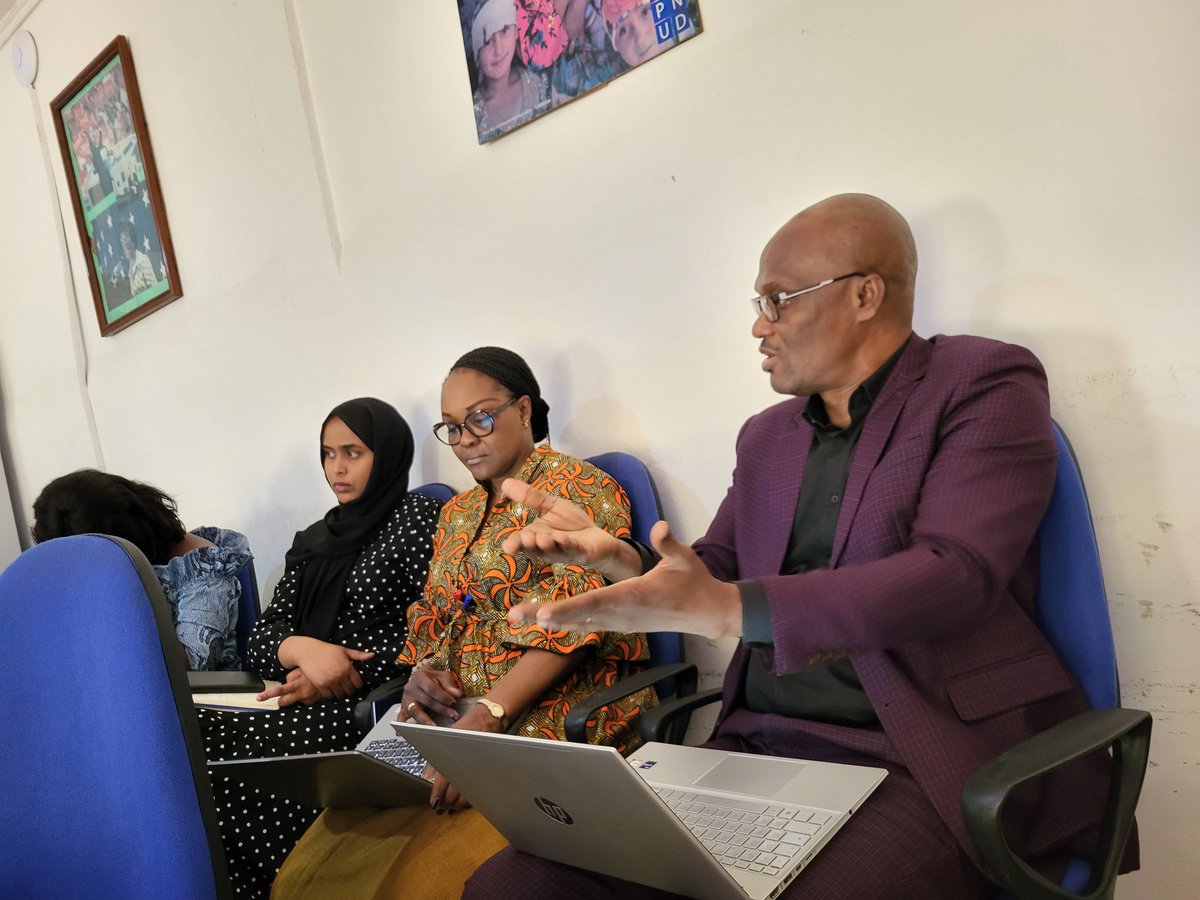 Merci👏🏿👏🏿👏🏿🙏🏽🙏🏽🙏🏽 à la dream team de choc qui nous accompagne au service du Congo pour accélérer l'impact de nos interventions sur les populations #RBAwithoutborders #COST RBA
<a href="/ahunnaeziakonwa/">Ahunna Eziakonwa</a> <a href="/NouraHamladji/">Noura Hamladji نورة حملاجي</a> 
Nous sommes un réseau mondial de savoir-faire.