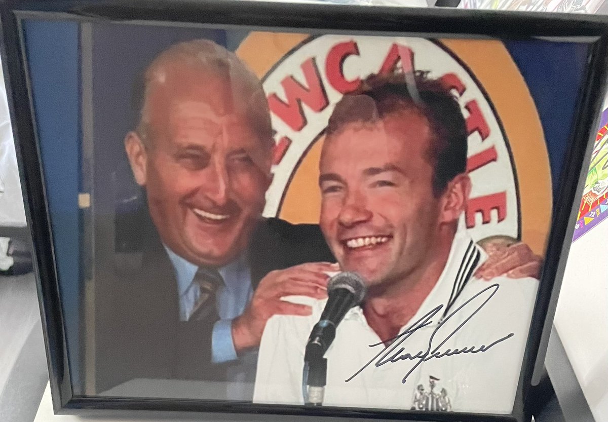 Bruno’s magic hat.. We are so close close to £2000 for Wilfs charities @AlanShearerFndn @alanshearer @nufcfoodbank @NU_Foundation - so here’s an amazing signed picture - I’ll never forget this day - let the auction begin - whose in? Please retweet