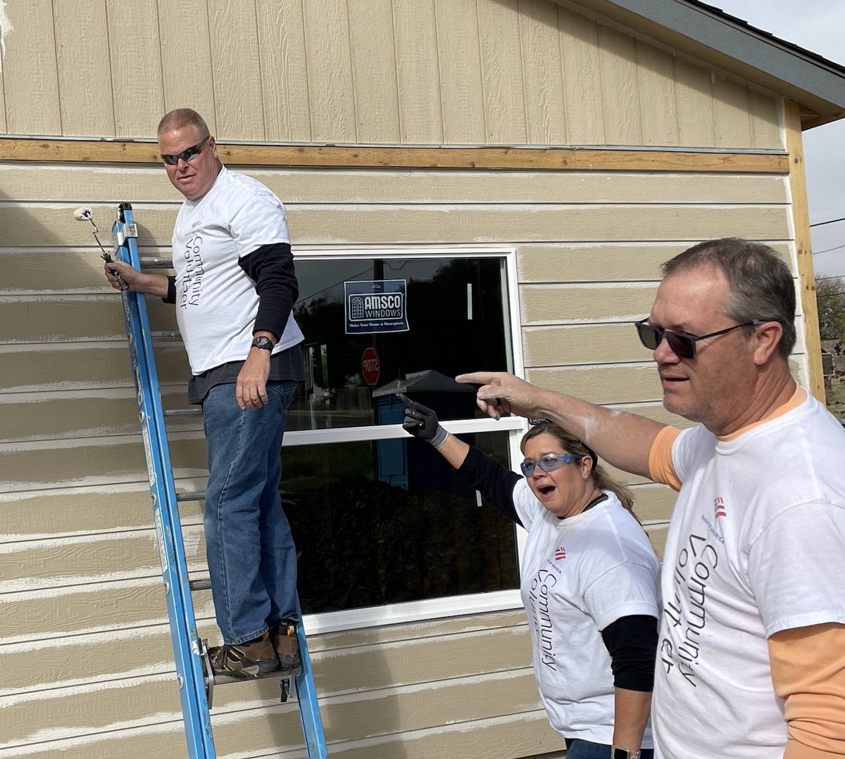 RockyGenz's tweet photo. Today and tomorrow our teammates from @BankofAmerica #Wichita are volunteering with our partner @WichitaHabitat for #GlobalBuildWeek. Congratulations to our partners on the 100th house built in the Rock the Block area here in NE Wichita!! https://t.co/GUvfaCHnbU