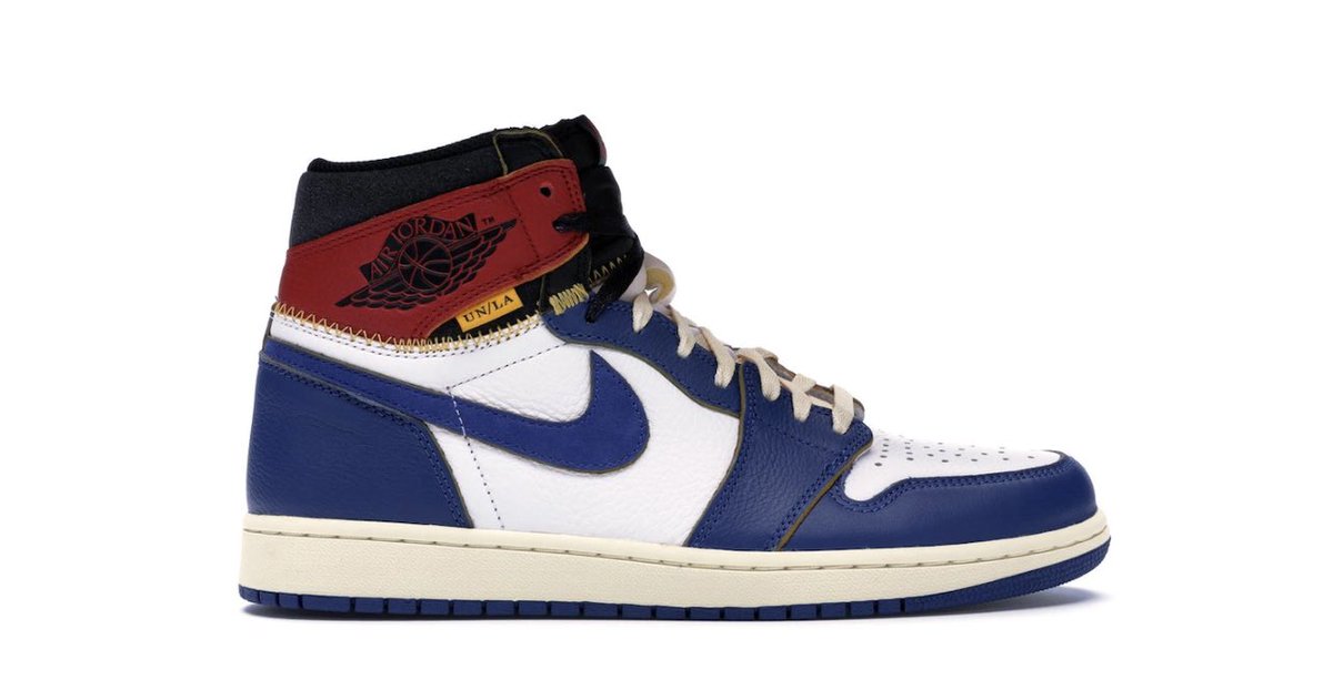 CashOutSZN's tweet photo. HUGE WTB!!! 

SIZE 12/13 ONLY. https://t.co/395Wvk2hUI