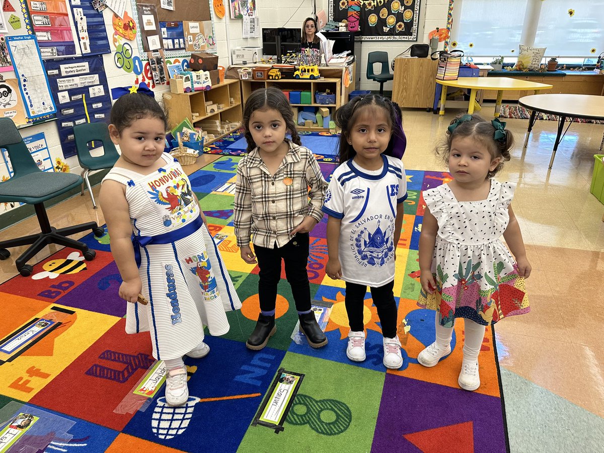 LaurenToffel's tweet photo. We are celebrating Multicultural Day here at JMFECLC! #TogetherWeCan #jmfeclc @LBpublicschools @MrsCarrollLBPS https://t.co/a3BNhxuX7C