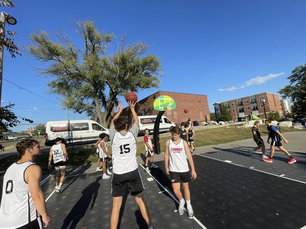 Coach Lane & Realtor tweet media