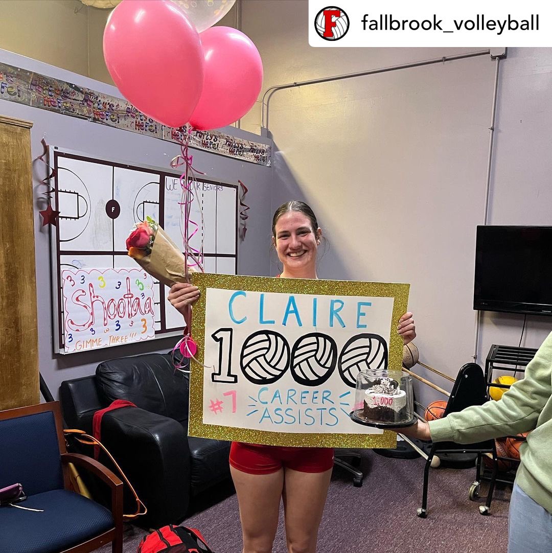 FUHSDofficial's tweet photo. Posted @withregram • @fallbrook_volleyball CONGRATS to our very own captain Claire Nordeen for achieving 1000 career assists‼️ We LOVE you Claire 🫶🏐
#setter #captain #senior #fallbrookhighschool #volleyball https://t.co/CH4zwZ8MLi