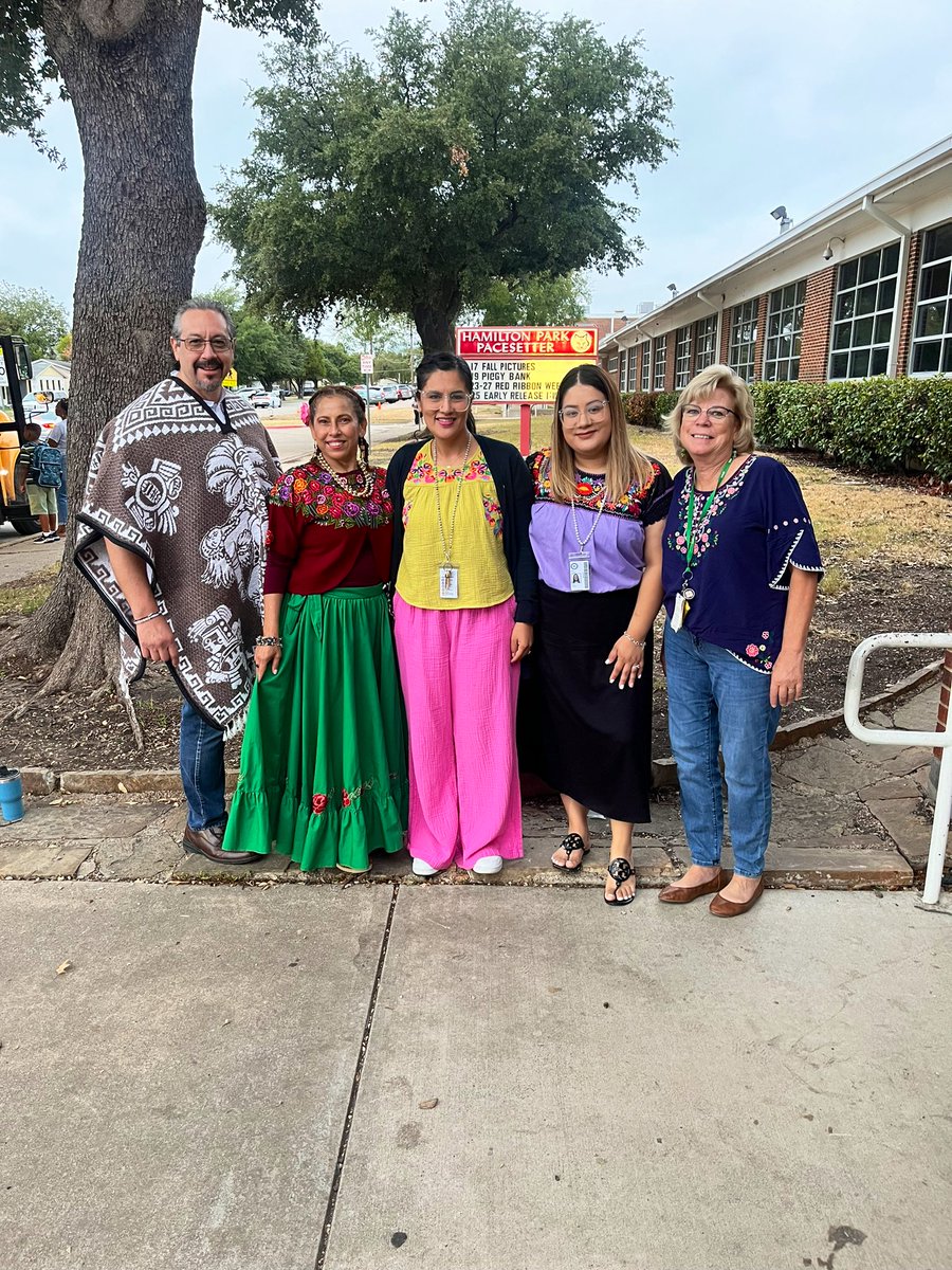 Ana Flores tweet media