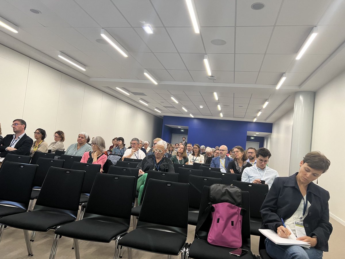 KellyDavoust's tweet photo. Invitée par ⁦@IntercoDeFrance⁩ ,notre projet politique petite enfance , jeunesse souligne bien les tensions accrues compte tenu des transitions collectives, notamment sur les métiers du care, métiers en crise, @ncpa , ⁦@paz_olivier⁩ https://t.co/G4MBuqC3ER