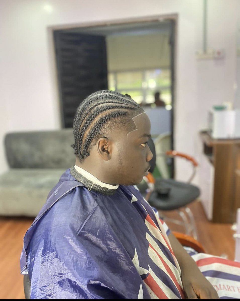 naijatopbarbers's tweet photo. Haircut @1999Hairditor
#life #love #barber #barbershop #wahl #fade #haircut #andis #barberlove #barberlife #lagos #naija #naijatopbarbers #naijacelebrity #beauty #grooming #nigeria #lekki #andismaster #men #barbershopconnect https://t.co/DUarl5rJrD