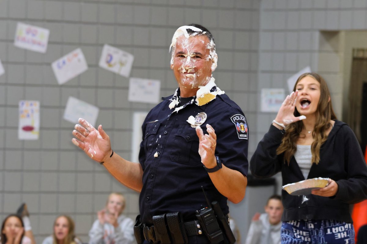 Blue Springs Schools tweet media