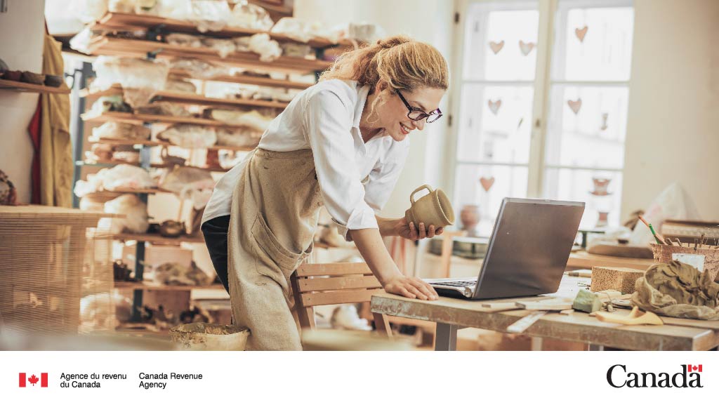 AgenceRevCan's tweet image. Soulignez la #SemaineDeLaPetiteEntreprise avec nous en participant à notre webinaire du 17 ou du 26 octobre. Vous verrez comment les encouragements fiscaux pour la #RSDE pourraient aider votre petite entreprise. ow.ly/VeVn50PVFfH #ImpôtCdn