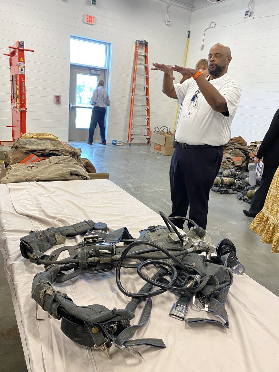 Here's a glimpse of the student life at Northern High School! The Knights have access to a diverse range of career options to explore. Alongside other specialized programs, these opportunities are a testament to how Northern is Building Our Future! #DPSBuildingOurFuture #WeAreDPS