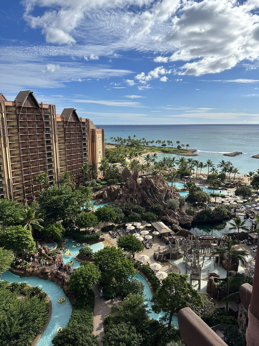 Goodbye Aulani, got a boat to catch