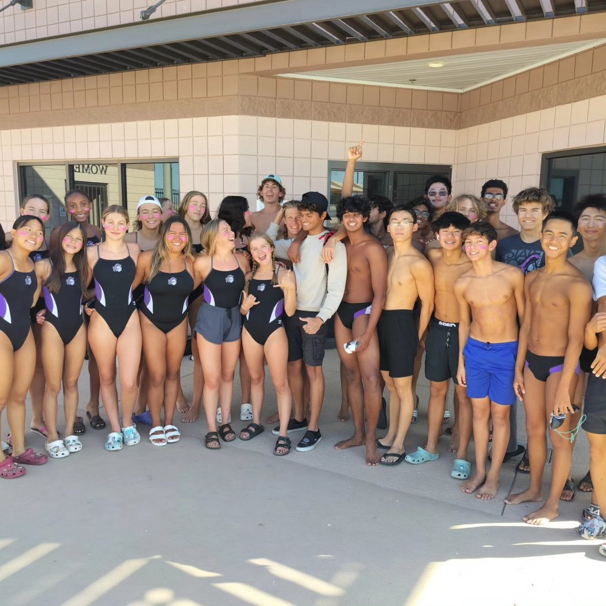 acpswimdive's tweet photo. Knight Swimmers & Divers are still #UNDEFEATED!
Great meet last night against Casteel with our Knights coming out on top!
Some outstanding swims and dives all the way around! Nice job Knights & Colts!
@casteel_swim
@CUSDAthletics
@ACPAthletics
#SwimFast #DiveHigh #Family https://t.co/DV071fghyA
