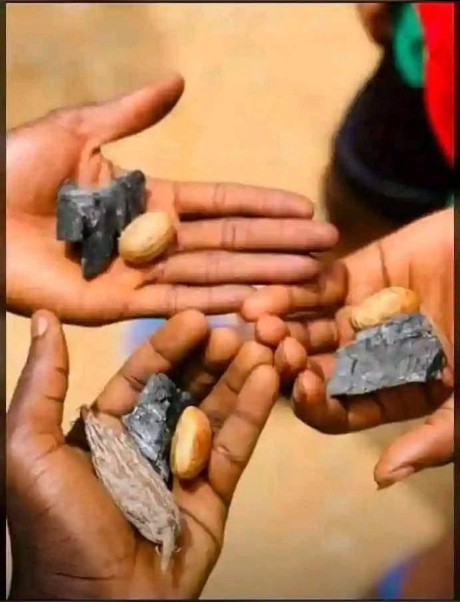kenwise922's tweet photo. Every Nigerian man now carries these in their pockets for the fear of penile theft. Please does this really work?

Victor Boniface | Osimhen #NoBraDay DSTV | Cynthia Morgan Congratulations 001 | With N50 Saudi Arabia Festus Keyamo ILEBAYE WON CRY BLAD EFCC Kenny Ogungbe Islam https://t.co/YPV0smgqeX
